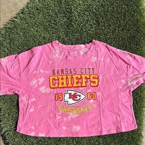 NFL Pink Kansas City Chiefs Short Sleeve Tee Teen Size 11/13 Laege